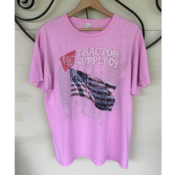 Vintage 2000’s Tractor Supply Co. Graphic Tee Shirt in Light Pink • Western - M - Picture 2 of 10